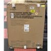 Image 1 : NEW WITH BOX SUMMER EVERYWHERE EXTRA TALL WALK