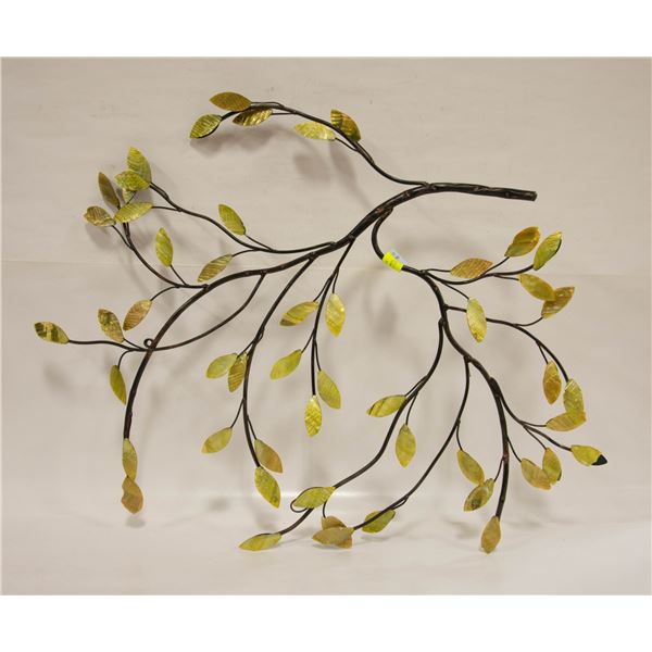 METAL DECORATIVE TREE