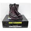 Image 1 : WOMEN’S SIZE 6 WORKBOOTS. NEW