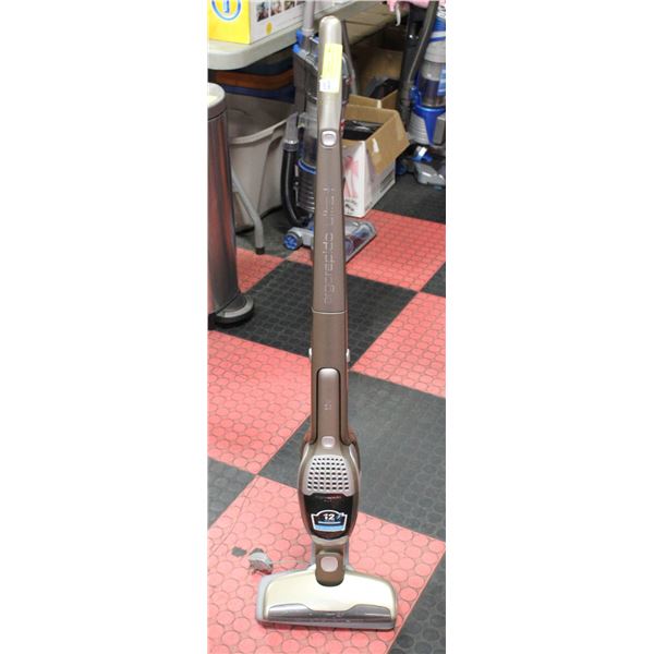 ELECTROLUX ERGORAPIDO 2-IN-1 CORDLESS VACUUM