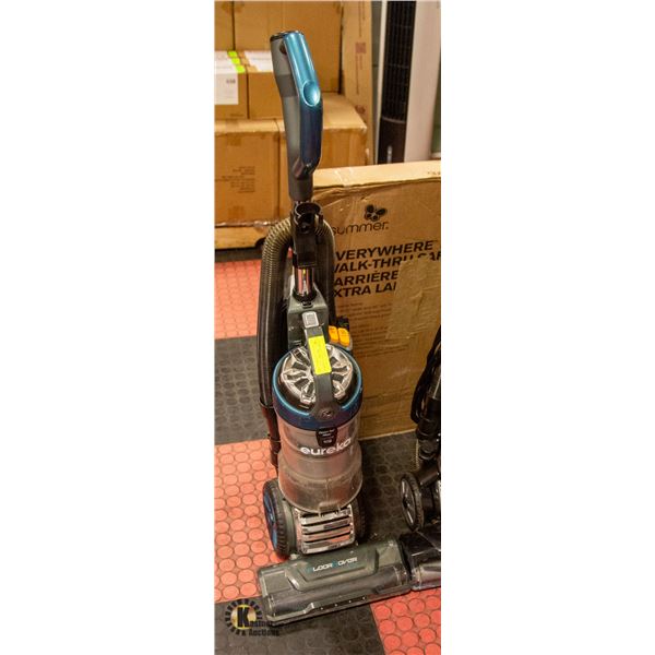 EUREKA FLOOR ROVER UPRIGHT VACUUM CLEANER