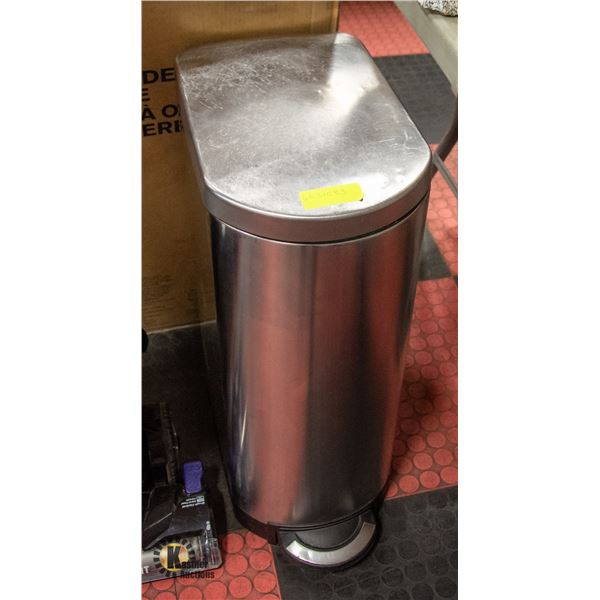 GARBAGE CAN 16"X10"X26"