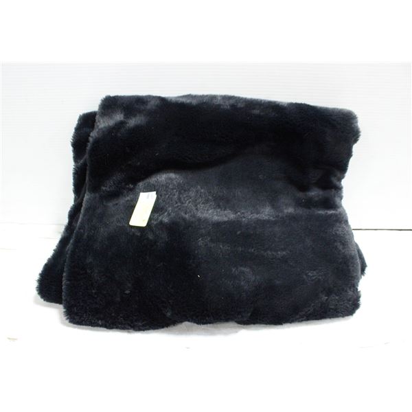 VINCE CAMUTO DESIGNER FLEECE THROW BLANKET-ESTATE