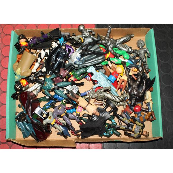 TRAY OF VINTAGE ACTION FIGURES