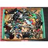 Image 1 : TRAY OF VINTAGE ACTION FIGURES