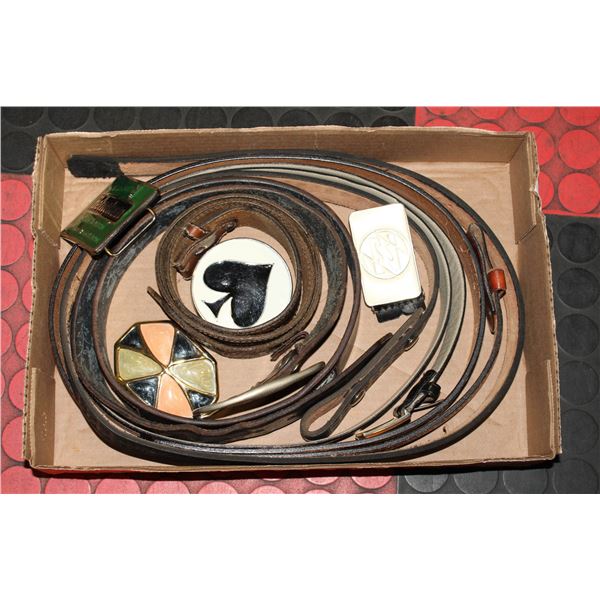 TRAY OF MEN'S LEATHER BELTS & BUCKLES
