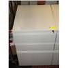 Image 1 : LOCKING FILING CABINET
