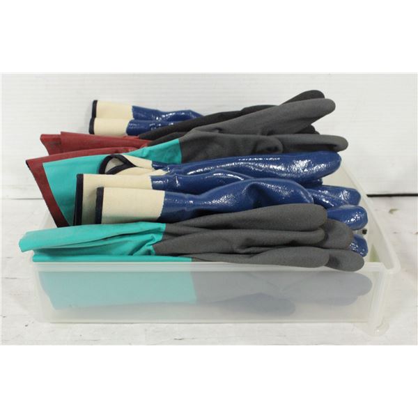 LOT OF NEW SAFETY GLOVES SIZE L