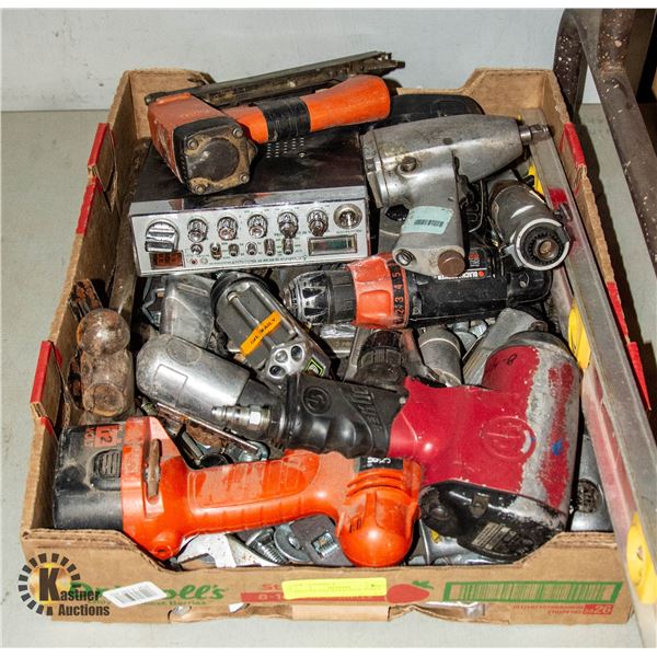TRAY OF ASSORTED SHOP TOOLS