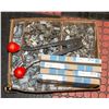 Image 1 : TRAY OF STAINLESS BANDING & CLIPS