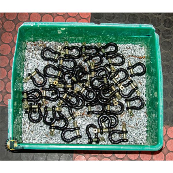 GREEN TRAY OF SHEET METAL SCREWS & SHACKLES