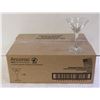 Image 1 : NEW CASE WITH 12 X 3 OZ ARCOROC FULLY TEMPERED-