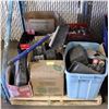 Image 1 : PALLET WITH MISC GARARGE TOOLS