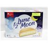 Image 1 : 3 NEW BOXES OF VACHON LUNE 1/2 MOON VANILLA CAKES