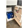 Image 2 : GENERAL ELECTRIC WHITE GTS18BBMFRWW SINGLE DOOR TOP FREEZER REFRIGERATOR