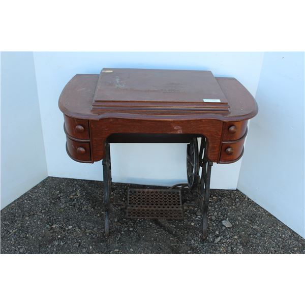 *** Antique Windsor Pedal Sewing Machine Cabinet - Some Wear - 35" Wide x 20" Deep x 31" Tall