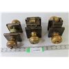 Image 1 : (3) Vintage Brass Doorknob Sets