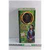 Image 1 : The Lord of the Rings Special Edition Arwen Figurine with Authentically Styled Fabric Outfit and Acc