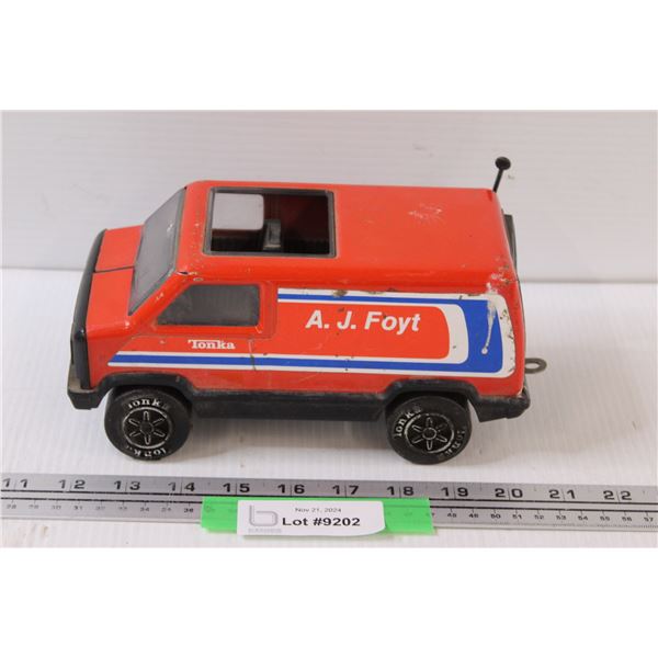 Tonka Metal Van - 1:24 Model Scale