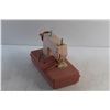 Image 3 : Vintage Sisters Sewing Machine Toy - Needs a Battery, As Is