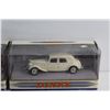 Image 3 : (2) Matchbox Dinky Die Cast 1955 Ford Thunderbird and 1952 Citroen 15CV Car Models