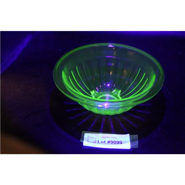 Uranium Glass Small Mixing - 6" Diameter