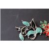 Image 2 : (2) Brooches: Christmas Poinsettia & Leaf - Not Authenticated