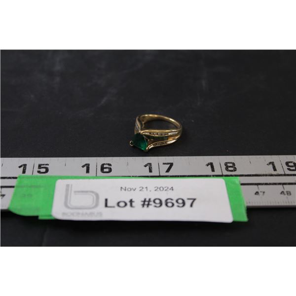 ^ 10K Emerald & Diamond Gold Ring - Size ? - Not Authenticated