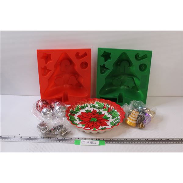 (2) Jello Moulds, Poinsettia Tray & (3) Vintage Christmas Ornaments - Assorted