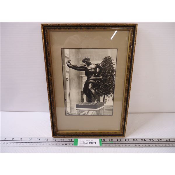 Athlete Wrestling with Python Picture-13"x9"