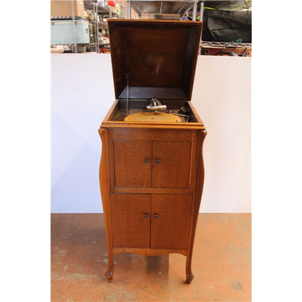 * Victrola Victor Talking Machine Gramophone - 19.5 x 21.5 x 40.5 Tall