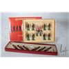 Image 1 : Vintage British Soldiers boxed set of hand painted and metal cast British Expeditionary Force "Machi