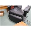 Image 2 : Human Touch HT-410 massage chair with original manual