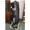 Image 1 : Everlast Heavy bag, pair of gloves and spring exerciser