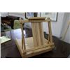 Image 1 : Table top artist easel with storage drawer