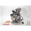 Image 1 : 300 Watt KitchenAid Ultra power mixer, note: switch handle missing and speed no. 1 not working