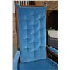 Image 2 : 1970's throne style parlour chair with button tufted upholstery