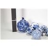Image 2 : NIne blue and white Chinoiserie glazed porcelain balls and two glazed pottery and a lidded blue and 