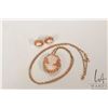 Image 1 : Pair of 14kt yellow gold and carved cameo earrings with matching brooch marked 14kt on a 14kt yellow