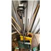 Image 1 : Assorted snow shovels