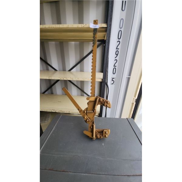 Barbed Wire Stretcher