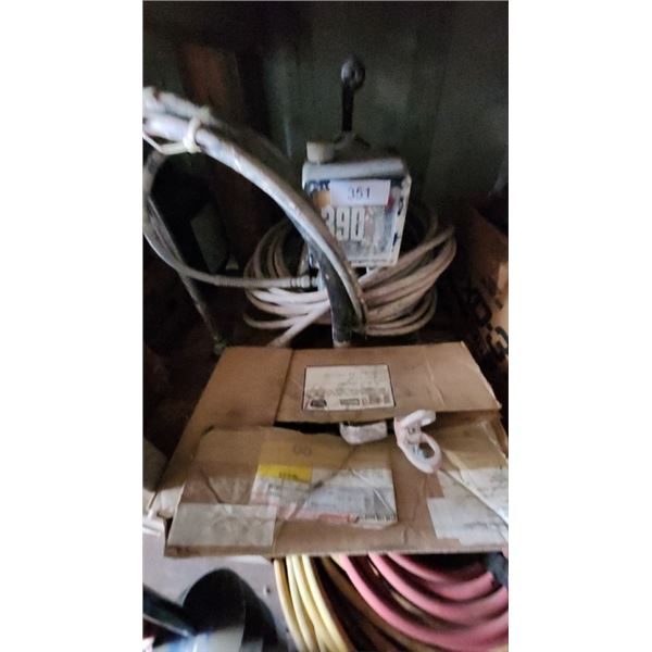 Paint Sprayer w/ accessories