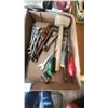 Image 2 : box of assorted tools