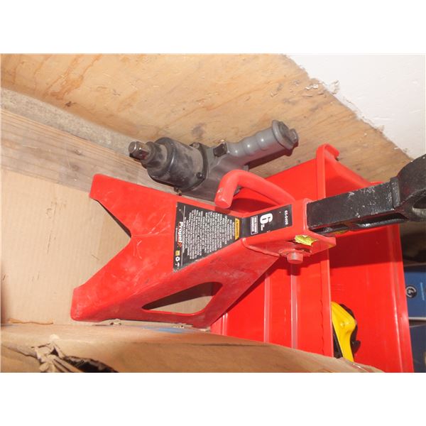 1 Jack Stand & 3/4" Air Impact Wrench