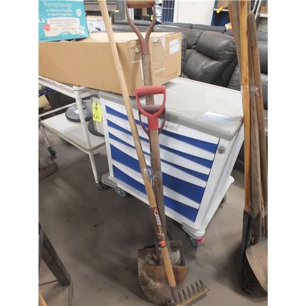 Garden Tool Lot