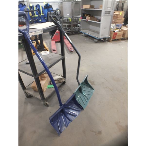 2 Snow Shovels