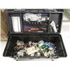 Image 2 : 26" TOOL BOX (WITH CONTENTS)