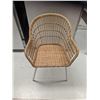 Image 1 : CHAISE EN ROTIN (WHITE METAL FRAME