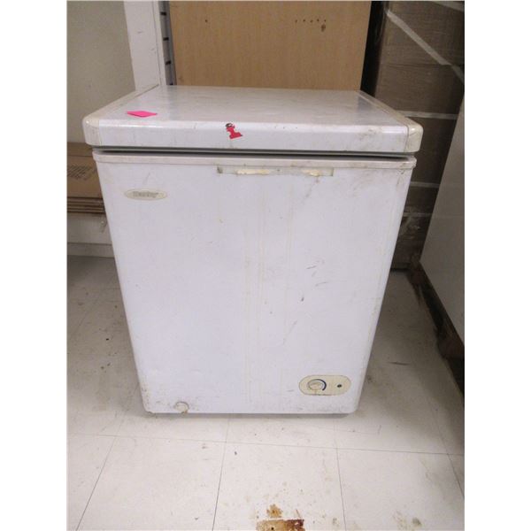 FREEZER DANBY 20"x26"x33"