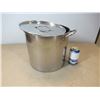 Image 1 : 20L POT WITH LID
